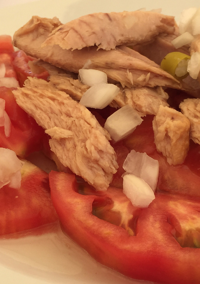 Una foto de Tomates con ventresca