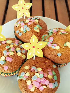 Una foto de Muffins de zanahoria con nutella y crujientitos de colores