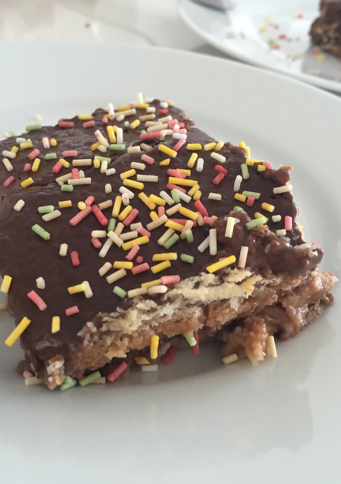 Una foto de Tarta de galletas y chocolate 