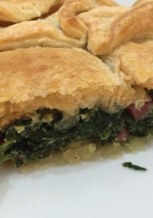 Una foto de Hojaldre de espinacas con jamón