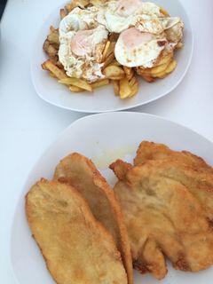 Una foto de Milanesa de pollo completa