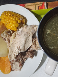 Una foto de Sopa de pollo para el alma