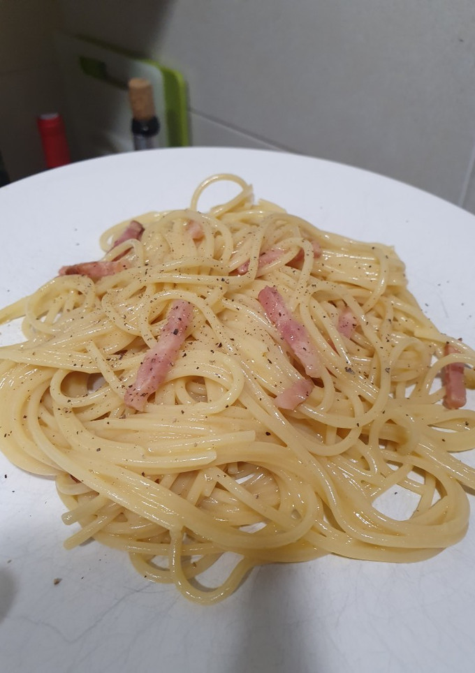 Una foto de Spaghetti alla Carbonara original