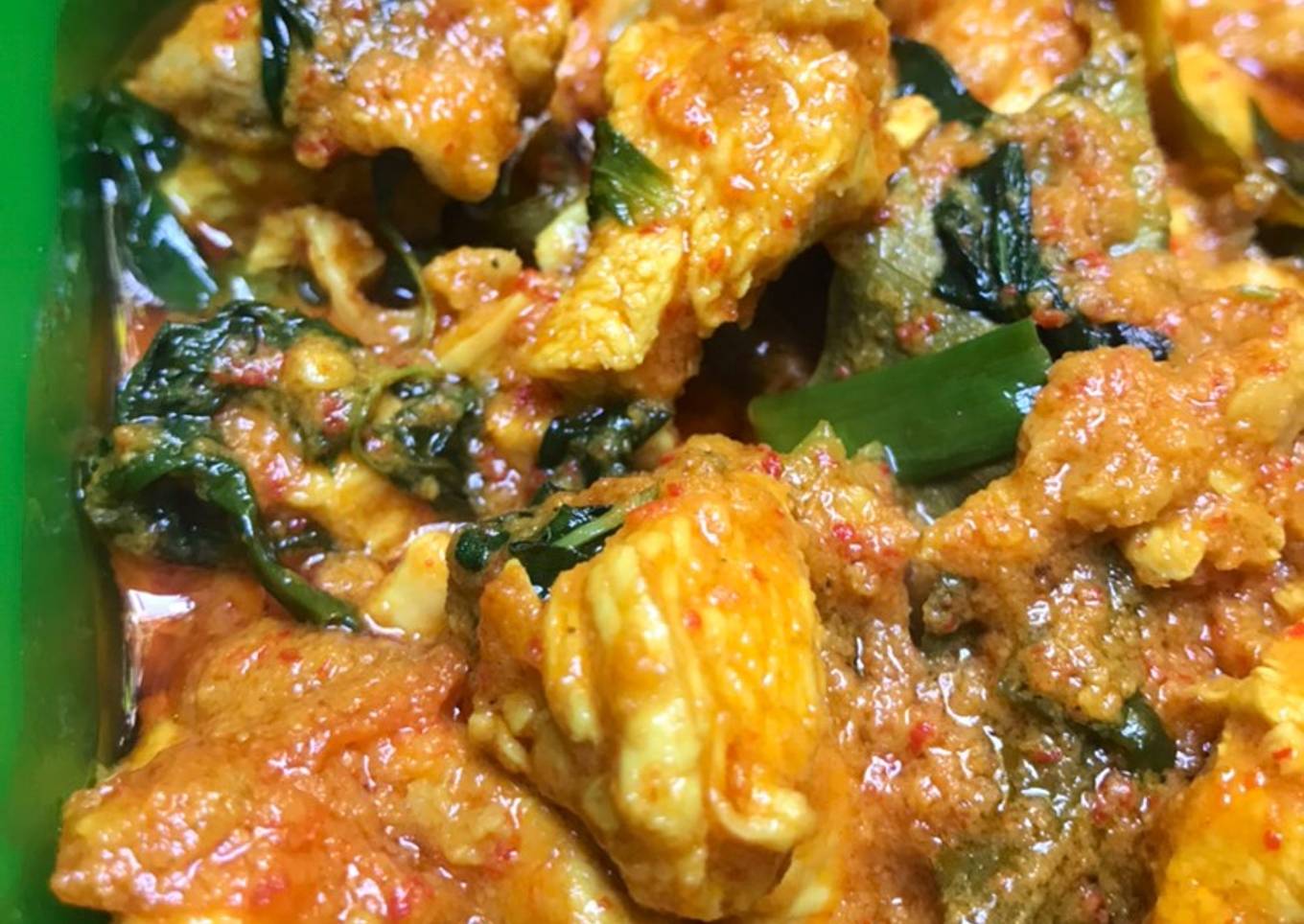 Wajan pedas ayam dengan basil