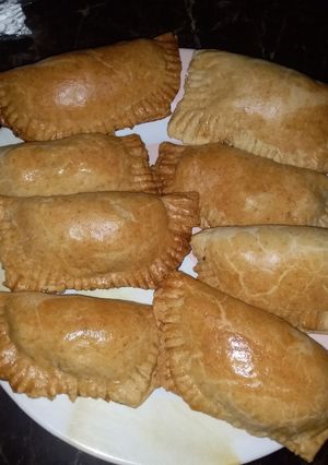 A picture of Baked meatpie.