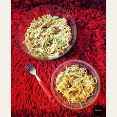 A picture of Veg chowmin.