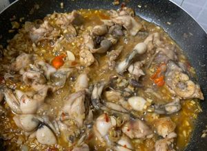 Hình của món Ếch xào sả ớt.