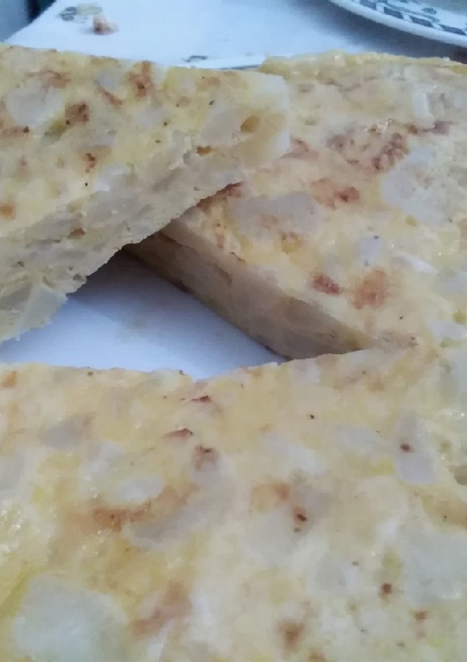 Una foto de Tortilla de patata al ajo