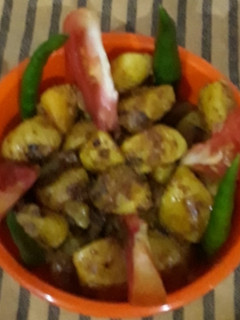 मसाले वाले आलू (Masale wale aloo recipe in Hindi) रेसिपी मुख्य फोटो