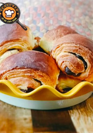 Gambar Sourdough Pain Au Chocolat