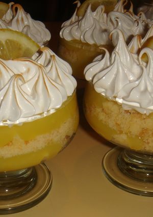 Una foto de Lemon pie en copas