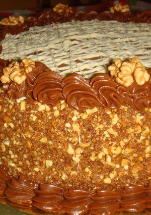 Una foto de Como rellenar y decorar tortas