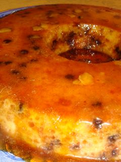 Una foto de Budín con restos de bizcochuelo