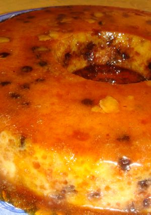 Una foto de Budín con restos de bizcochuelo