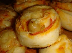 Una foto de Pizza Rolls