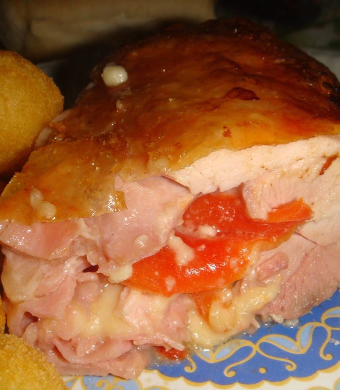 Una foto de Pollo relleno deshuesado 