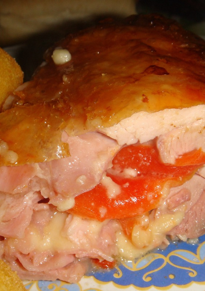 Una foto de Pollo relleno deshuesado 