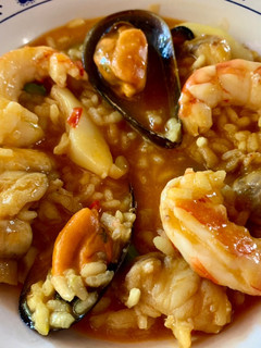 Una foto de Arroz caldoso con marisco