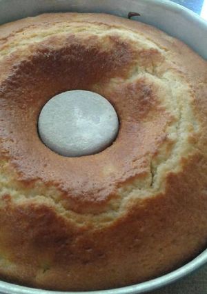 Una foto de Torta batida con duraznos
