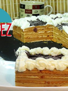 Una foto de Tarta de galletas con crema de café (moka). SIN HORNO