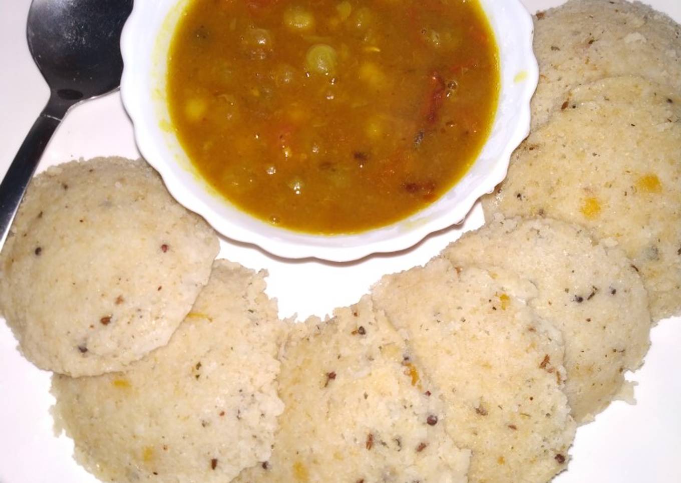 Rava Oats Idli