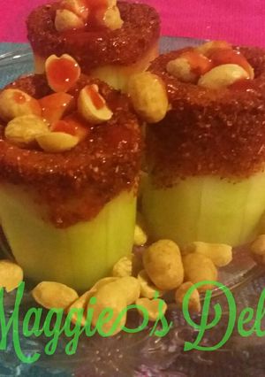 Una foto de Pepinos Rellenos con Chamoy