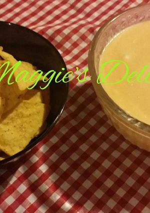 A picture of Nacho Cheese Sauce.
