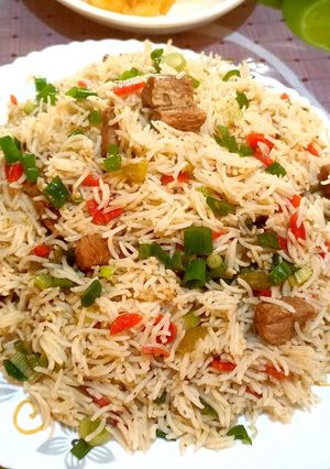 A picture of Chinese beef Pulao.