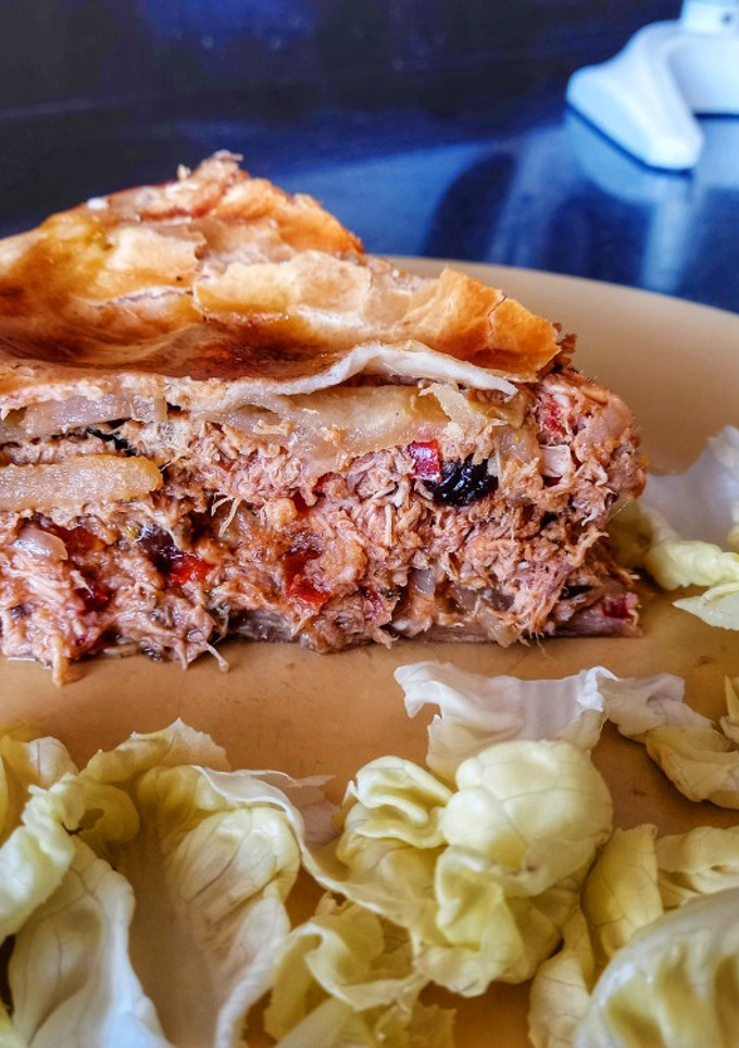 Una foto de Torta 500 recetas de Marion agridulce con pollo y manzanas 🍎
