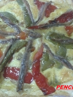 Una foto de Quiche de pimientos asados con anchoas