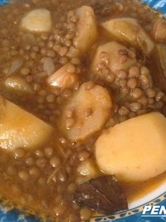 Una foto de Lentejas estofadas con sofrito de verduras