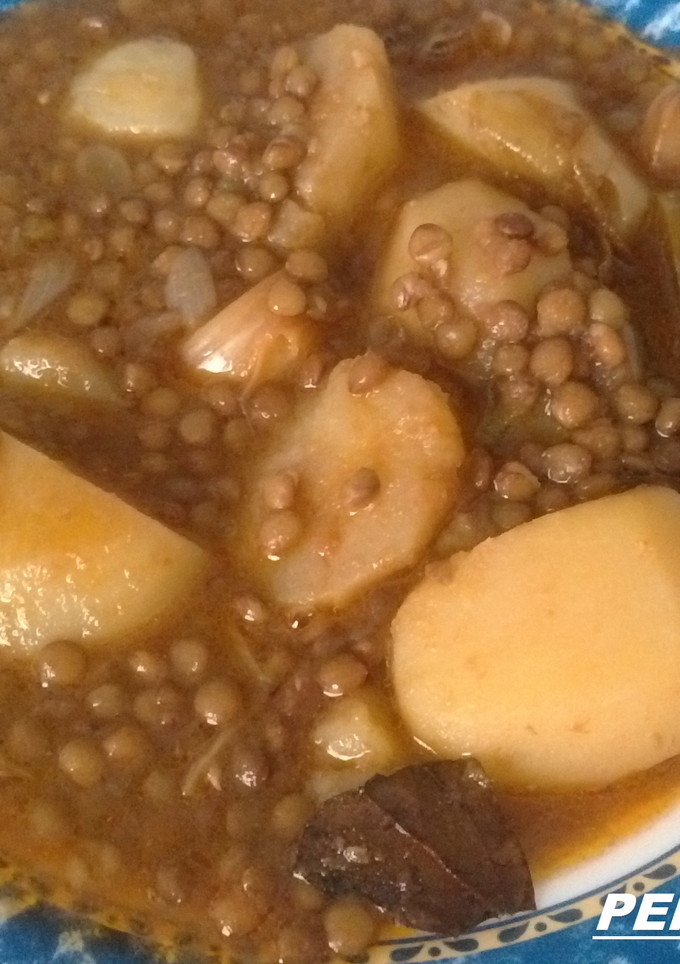 Una foto de Lentejas estofadas con sofrito de verduras