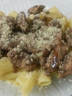Una foto de Cubos de pollo con salsa de soja y limón
