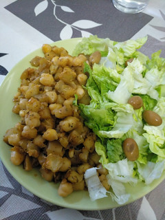 Una foto de Berenjena con garbanzos