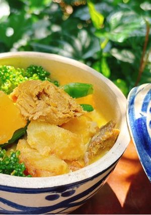 Hình của món Cà ri rau củ chân nấm.