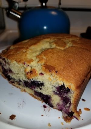 A picture of Blueberry bread.