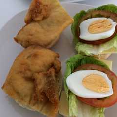 Una foto de Sándwiches de milanesa de pollo