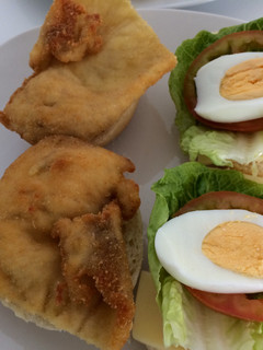 Una foto de Sándwiches de milanesa de pollo
