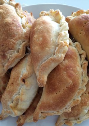 Una foto de Empanadas de pollo al horno