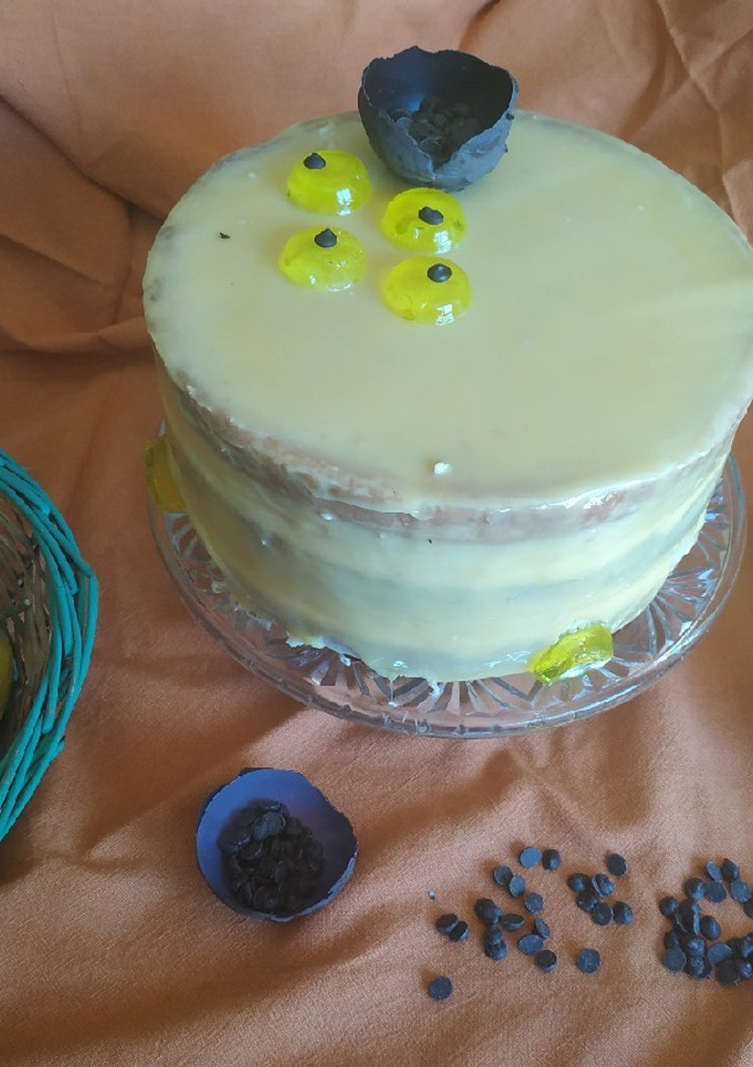 Una foto de Tarta tres pisos de limón