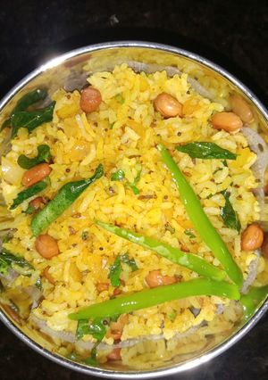 A picture of Tadka Rice(leftovers ka makeover).