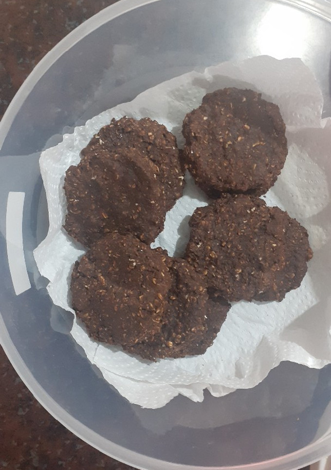 Una foto de Galletas de Avena y Cacao Amargo fácil y saludable