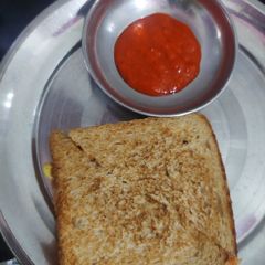 A picture of Brown bread healthy toast.