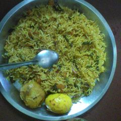 A picture of Egg pulao.