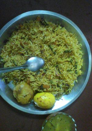A picture of Egg pulao.