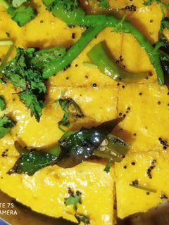 નાયલોન ખમણ (Naylon khaman recipe in gujarati) રેસીપી મુખ્ય ફોટો