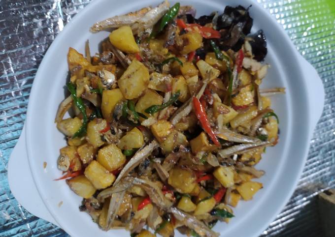 Langkah Mudah untuk Membuat Ketang teri tumis cabe ijo, Menggugah Selera