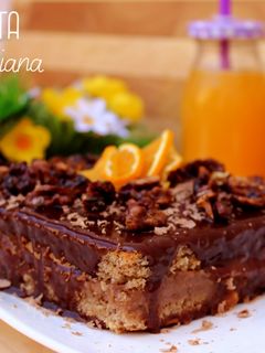 Una foto de Tarta Valenciana y nueces caramelizadas
