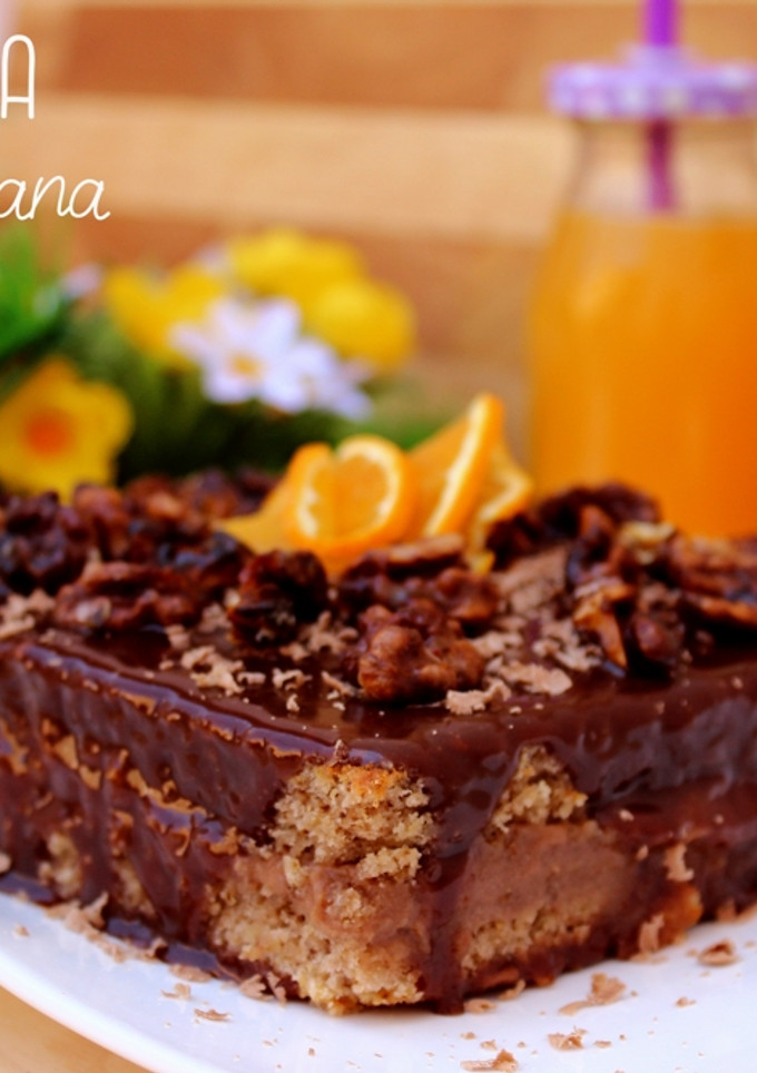 Una foto de Tarta Valenciana y nueces caramelizadas