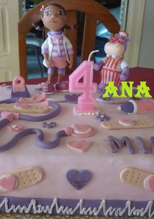 Una foto de Torta de cumpleaños Mía de la Dra. Juguete 